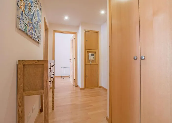Appartement 1-minute Walk To The Metro And 2 To The Supermarket Lisboa