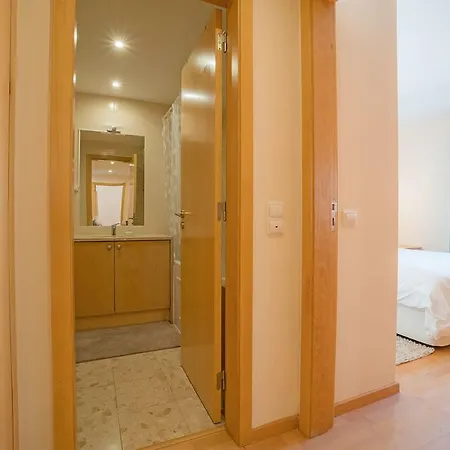 1-minute Walk To The Metro And 2 To The Supermarket Lisbon