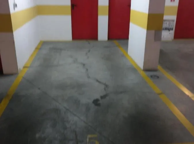 1-minute Walk To The Metro And 2 To The Supermarket Lisbon