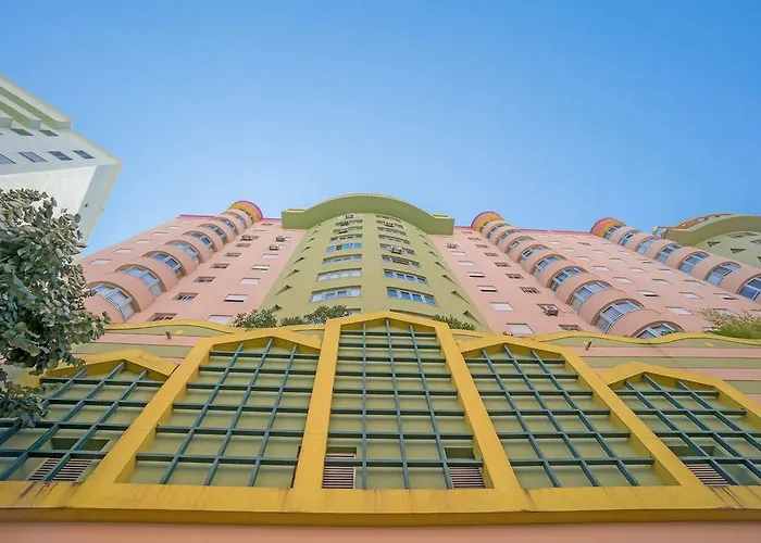 1-minute Walk To The Metro And 2 To The Supermarket Apartment Lisbon