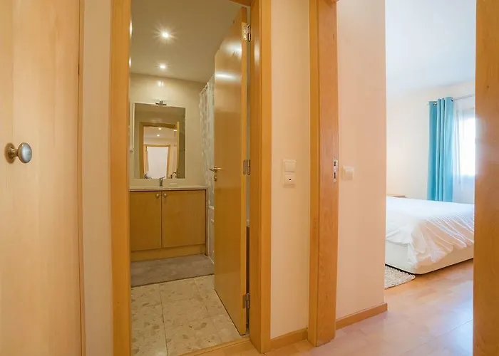 1-minute Walk To The Metro And 2 To The Supermarket Lisbon